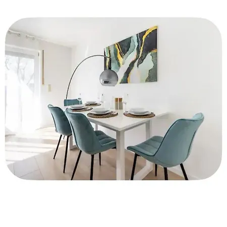 Naehe Arena Mit Balkon Und Tiefgarage Fuer 4 Personen Zentral شقة *